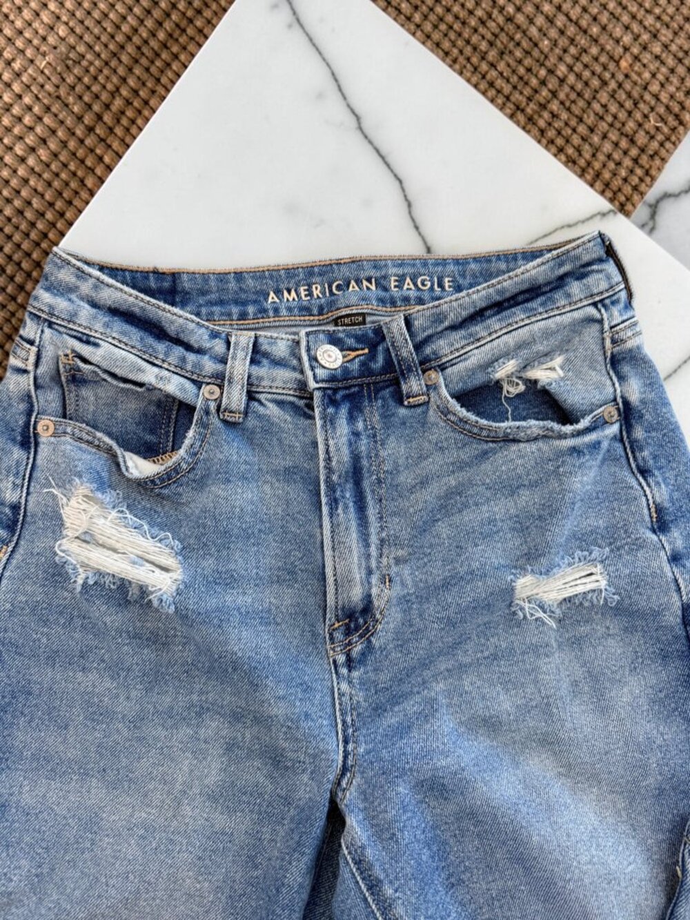 American Eagle Stretch Mom Straight Jeans Size 4 Distressed High Waist - Picture 10 of 12